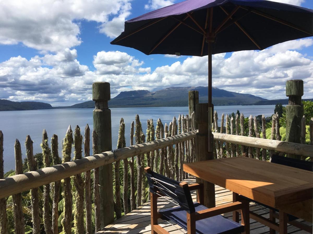 Te Whare -Lake Tarawera Tree-Top Nest Hotel Exterior foto